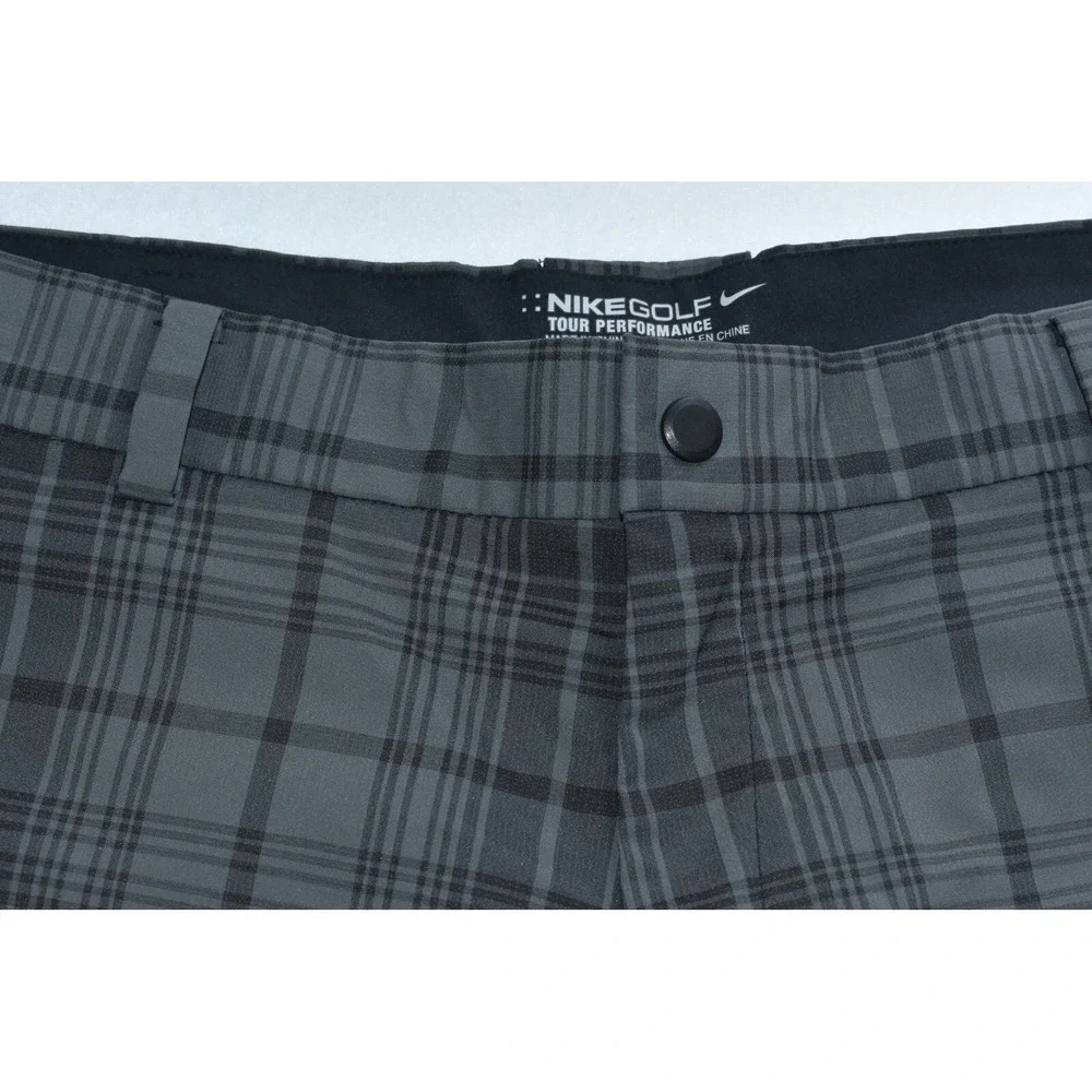 Nike Golf Tour Performance Mens Shorts Size 35 Gray/Black Plaid Chino Flat Front